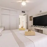 Beachfront Penthouse In Marbella: Seaviews * 마르베야