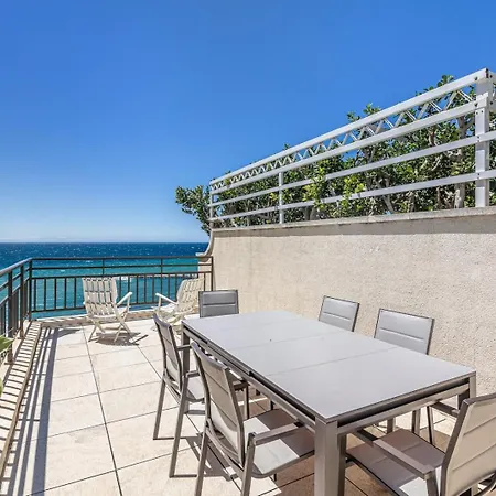 Beachfront Penthouse In Marbella: Seaviews Appartamento
